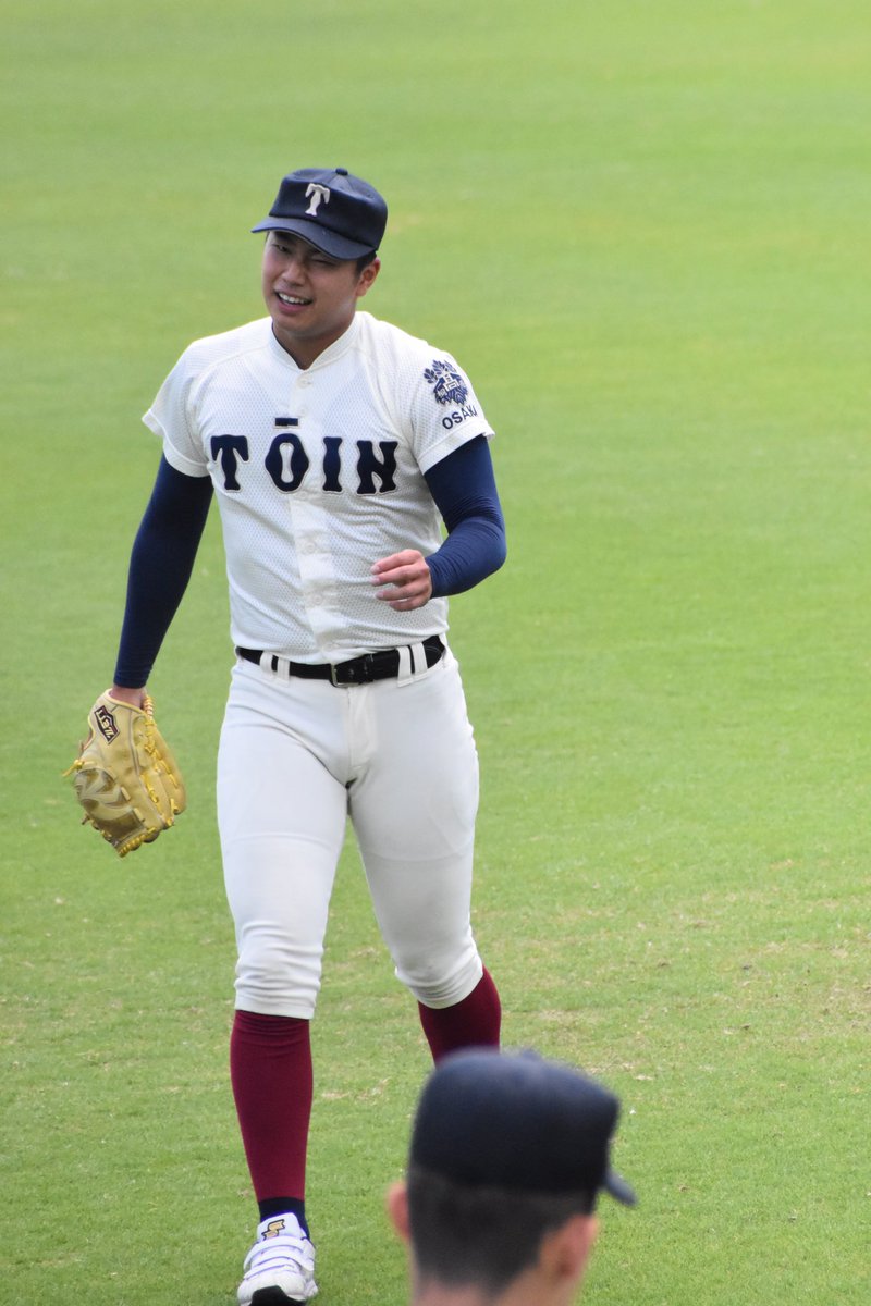 toin_24's tweet photo. キャッチボール⚾︎
#大阪桐蔭　#松浦慶斗 https://t.co/pROjODzQHX
