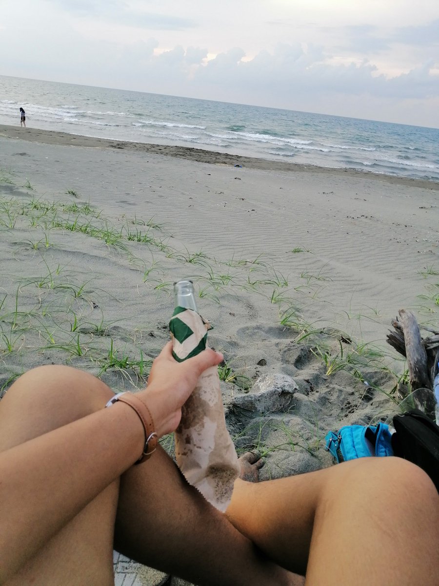 ciaaahhh's tweet photo. 🍻 🏖 ☀ https://t.co/bCS3mxmpIO