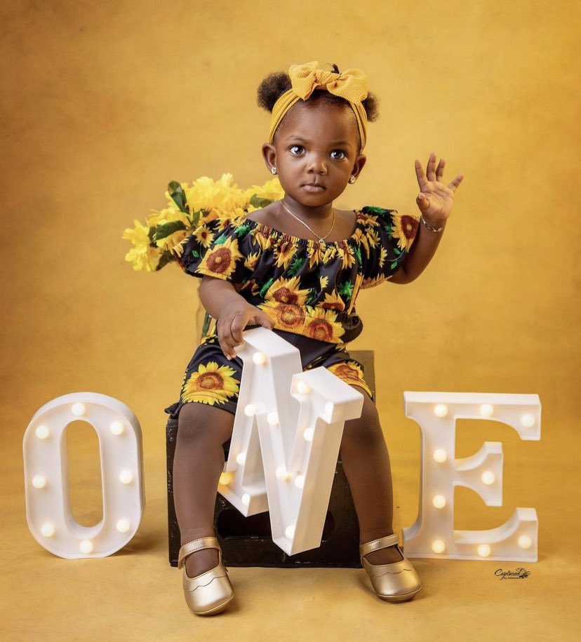 OfficialKhadii's tweet photo. Simi and AG made a beautiful baby, I had goosebumps looking at her pictures, heuuu😍😩

Omooooo looook at this generation
No be Juju be this 😩
copy and paste ! 😍😍😍 https://t.co/dGAto6G1yZ
