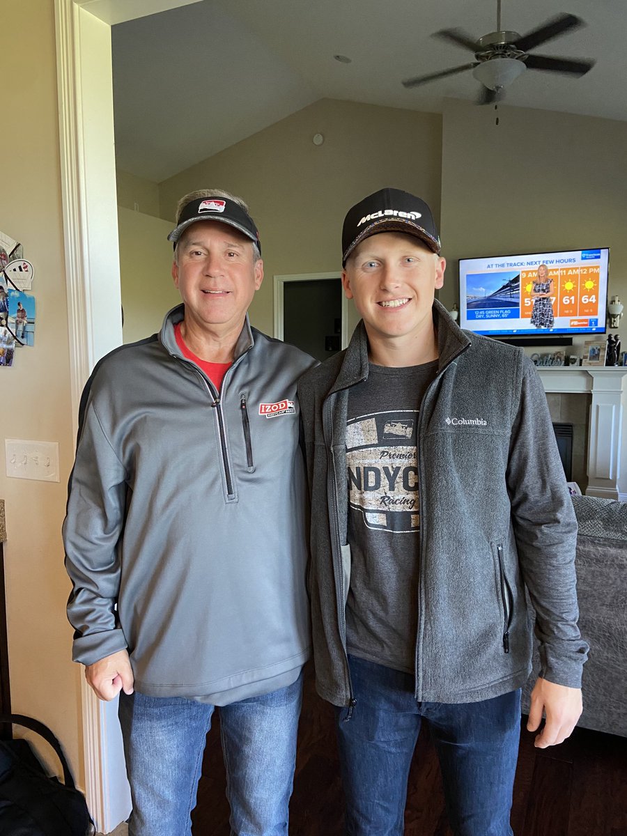 lsiderewicz's tweet photo. Race day!🏁🏁 50th for Joe and 18th for Joey! https://t.co/GmUGKKS4KY