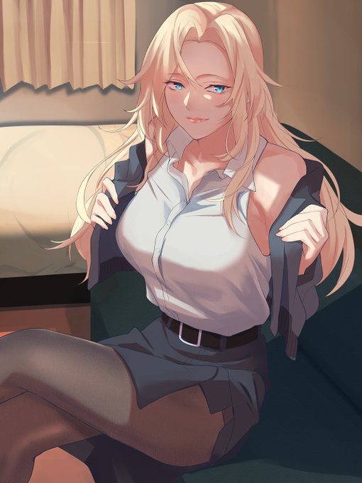 #見た人もなにか無言で空母をあげる 