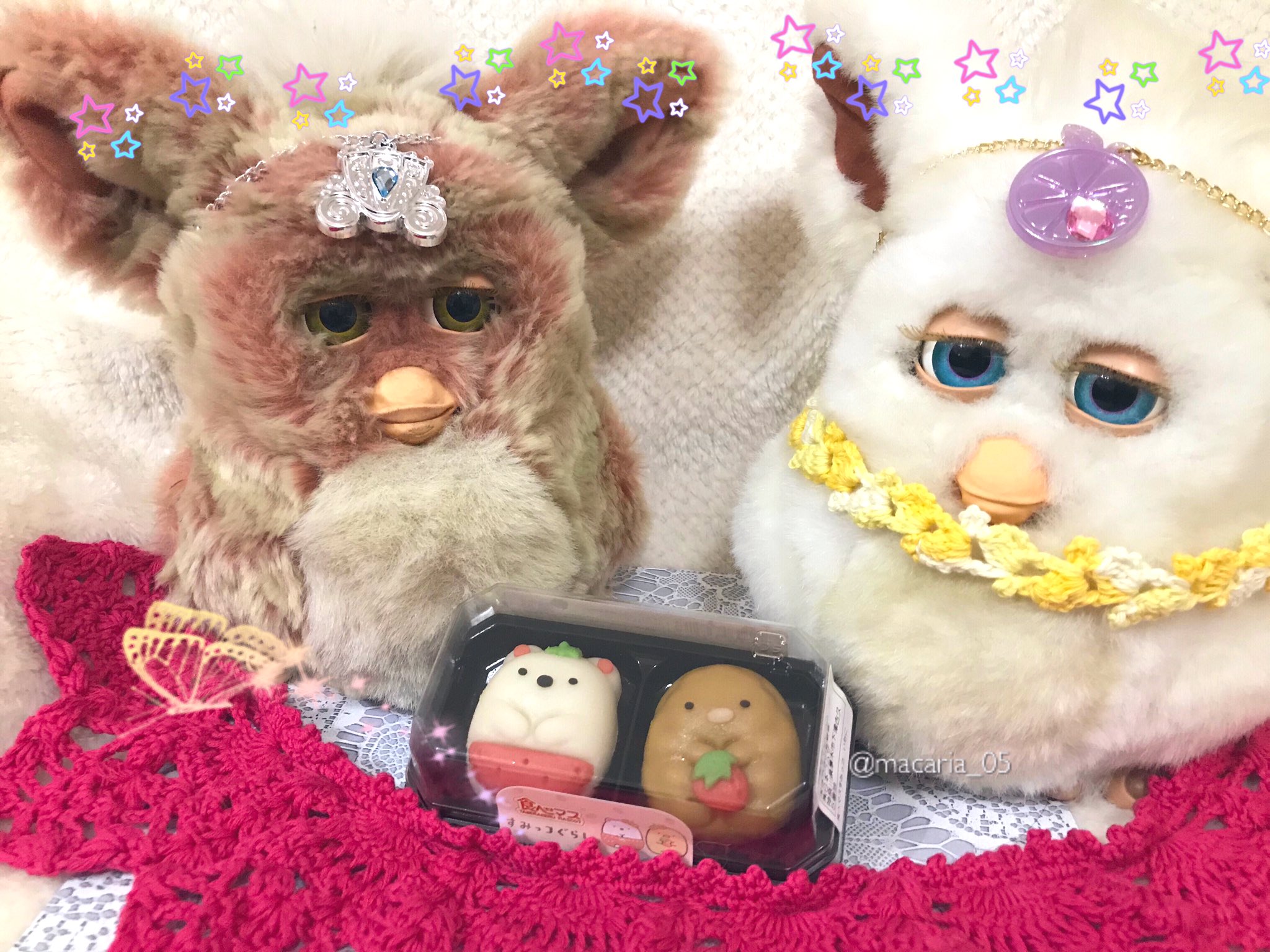 Macaria 可愛いコンビニスイーツを買ってきてくれました 爽やかな味の 食べマス すみっコぐらし の和菓子です こしあんです Furby ファービー ファービー2 全ファ連 可愛い Kawaii ぬい撮り セボンスター T