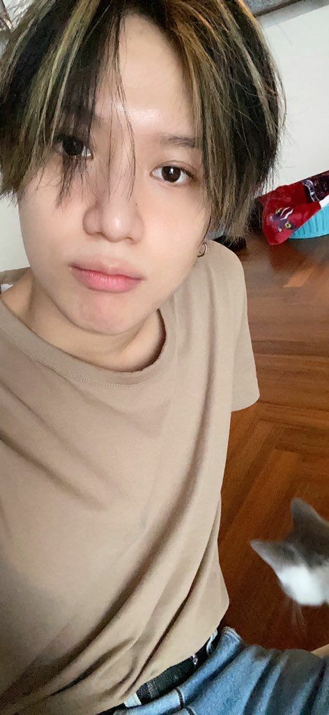 Ziipper4's tweet image. 태민아, 우리는 너를 응원하고 기다리고 있어. 벌써 네가 너무 보고 싶어.
너이 어디에 있든 우리는 너를 사랑해요.
건강하세요 ♥️♥️♥️♥️😘😘😘😘
 My heart  is broken 💔💔💔
Miss you soooooooo much
@SHINee
#WewillwaitforTaemin #TaminluvU