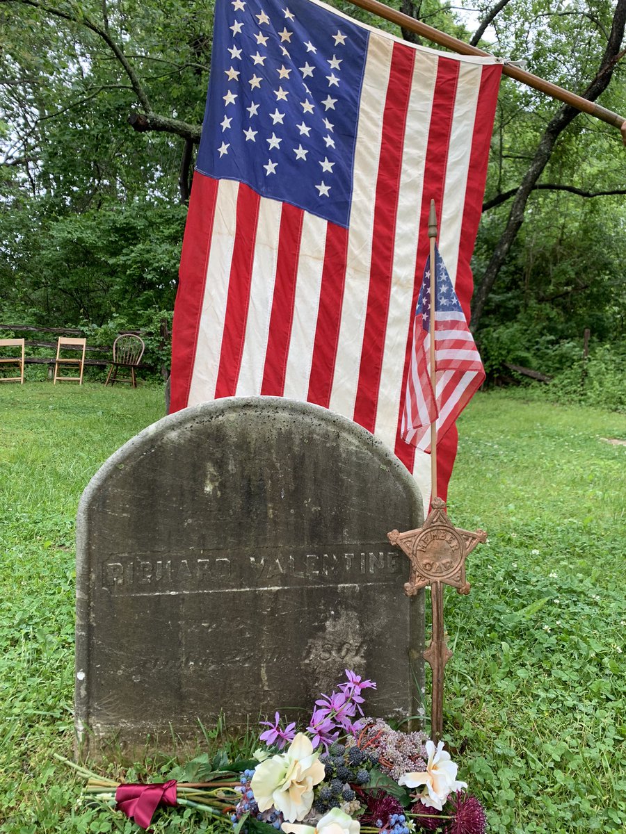 MBursig's tweet photo. Yesterday I assisted Old Bethpage Village in their recreation of a 1870s Decoration Day (Memorial Day) Ceremony. We were undaunted by the rain. Remember the fallen. ๐บ๐ธ๐#Memorialday #decorationday #GAR #OBVR #LongIsland #oldbethpagevillage https://t.co/UbWNtF5YWa
