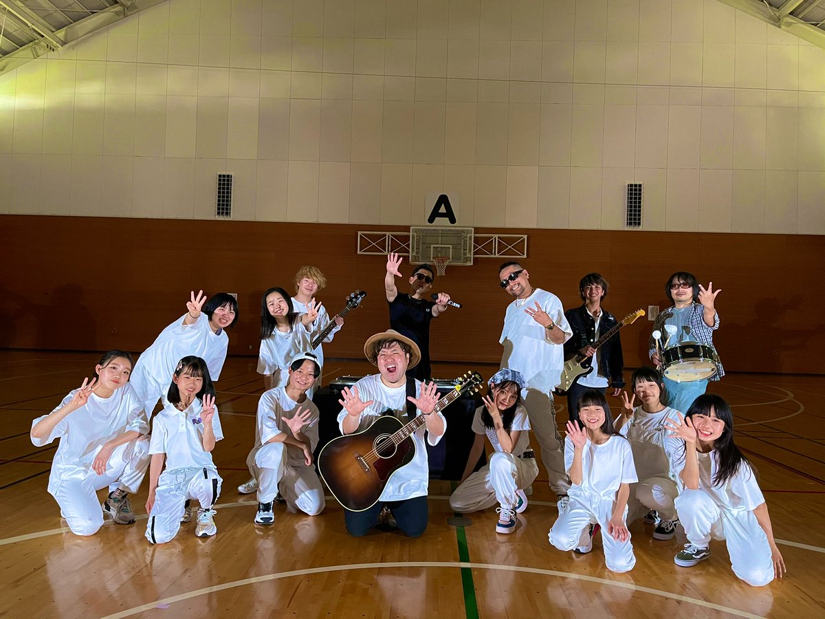 daiju_1021's tweet photo. 本日はあるMV撮影‼️

早くみんなに見て欲しいやつ‼️😆

出来上がりが楽しみ〜‼️

#LST
#MV
#撮影
#STUDIO335
#スタジオ335
#カラオケ335
#KARAOKEROOM335 https://t.co/yp09mO8oap