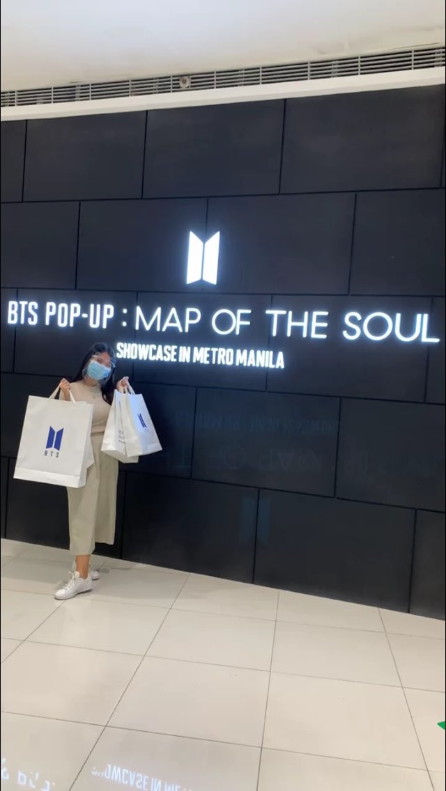 erryanaaa's tweet photo. BTS POP-UP: Map of the Soul 💜 https://t.co/tca5XigRIn
