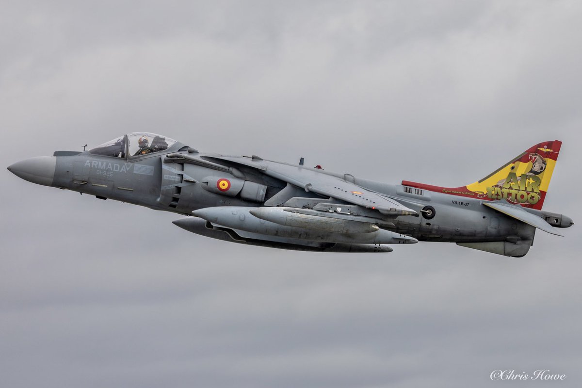 cjh3051's tweet photo. Matador Departure #avgeek #aviation #aviationdaily #aviationphotography #aircraft #airshow #airtattoo #av8b #canonaviation #fighterjet #armadaespañola #harrier #megaplane #planespotting #photography #potn #RIAT19 #sigmauk #sigmaphoto #teamcanon @BAESystemsAir @BoeingDefense https://t.co/LFGlhg2RqM