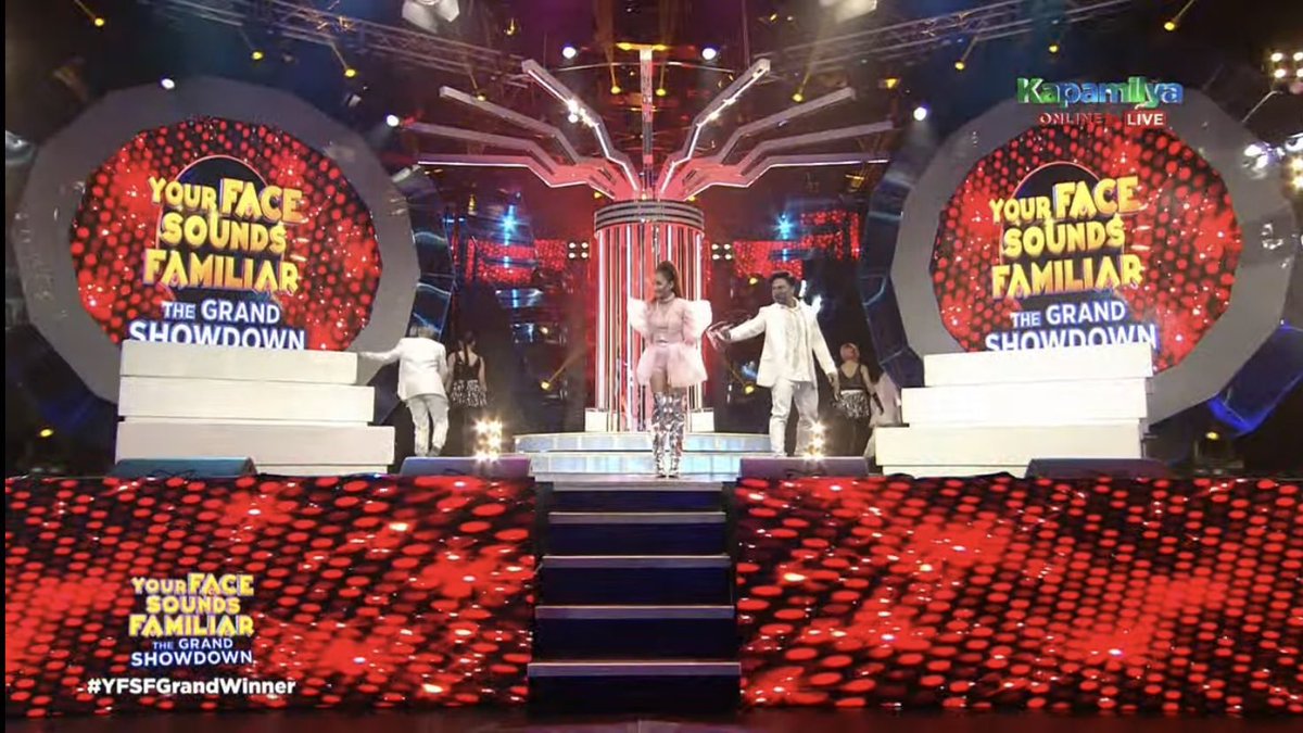 riseartistsph's tweet photo. focus on her! @vivoree as arian g. on #YFSFGrandShowdown! ✨ https://t.co/qOkdN2eslQ