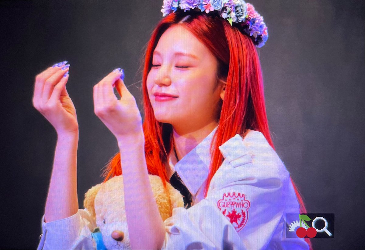 Yeji_Fan's tweet photo. 210530 팬싸 프리뷰

꿀 떨어진다…..😝

#ITZY #있지 #YEJI #예지    
@ITZYofficial https://t.co/JnGugbwzxN