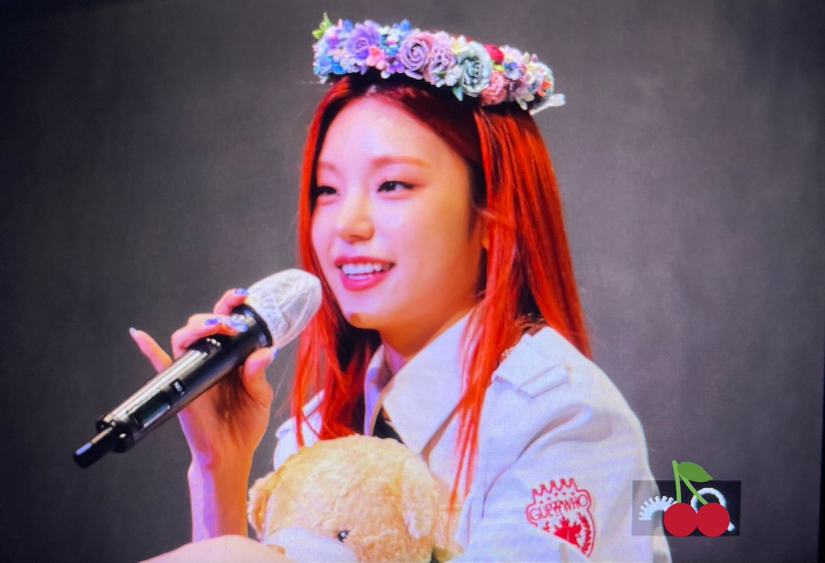 Yeji_Fan's tweet photo. 210530 팬싸 프리뷰

꿀 떨어진다…..😝

#ITZY #있지 #YEJI #예지    
@ITZYofficial https://t.co/JnGugbwzxN