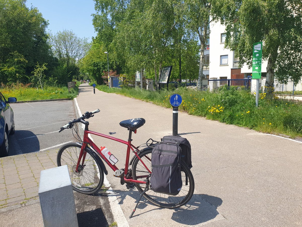 Samtm023's tweet photo. Stunning day to back up on the saddle, en-route to work! ๐ฒ ๐๐
@CorkCyclingCrew @IrishCycle @IBIKECork
#CycleCork https://t.co/OIOqCbjWKK