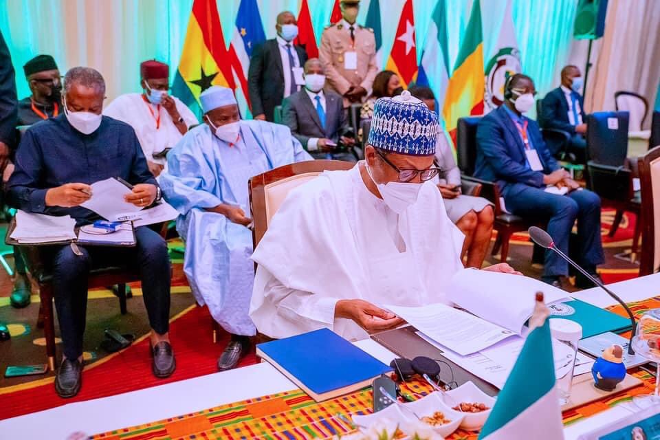 FMINONigeria's tweet photo. President @MBuhari participates at Extraordinary Session of ECOWAS Leaders on Mali in Accra, Ghana https://t.co/1kr1r3asPe
