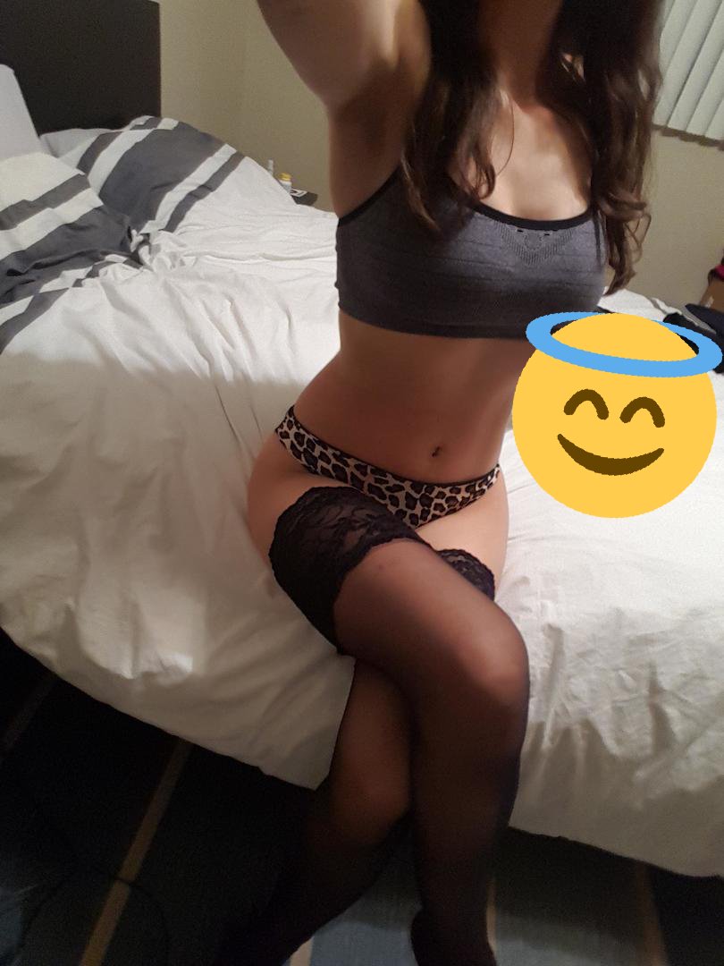 Bu fiziğe en iyi yorumları ve en iyi RT yi bekliyorum dostlar :) 

Tek erkeğimiz olmak ister misiniz :) ? 

#cuckold
#swinger 
#izmirpasif 
#izmiraktif 
#ensest 
#espaylasım