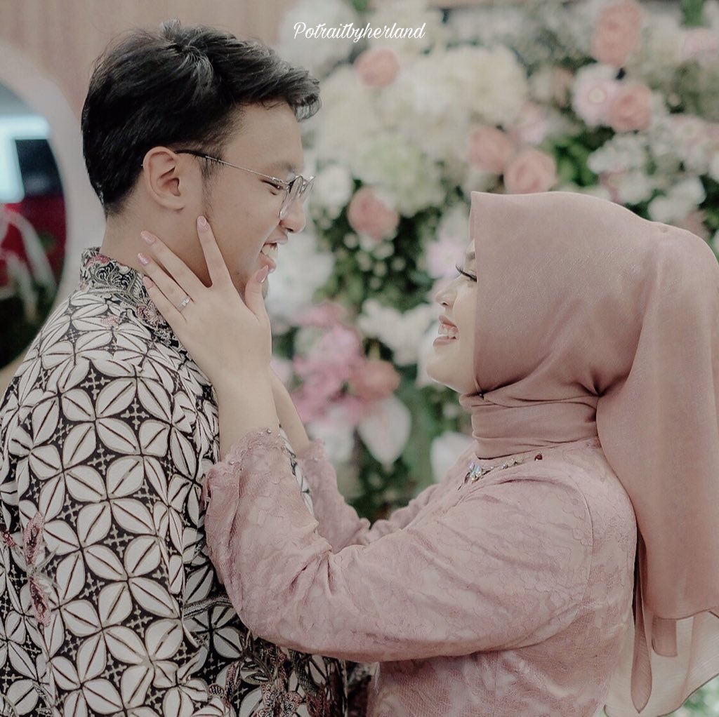 nadyapuspaf's tweet photo. Alhamdulillah, terimakasih @bbayuadji setelah hampir 3 tahun akhirnya punya foto bener🙃 https://t.co/IKqQOEvcwc