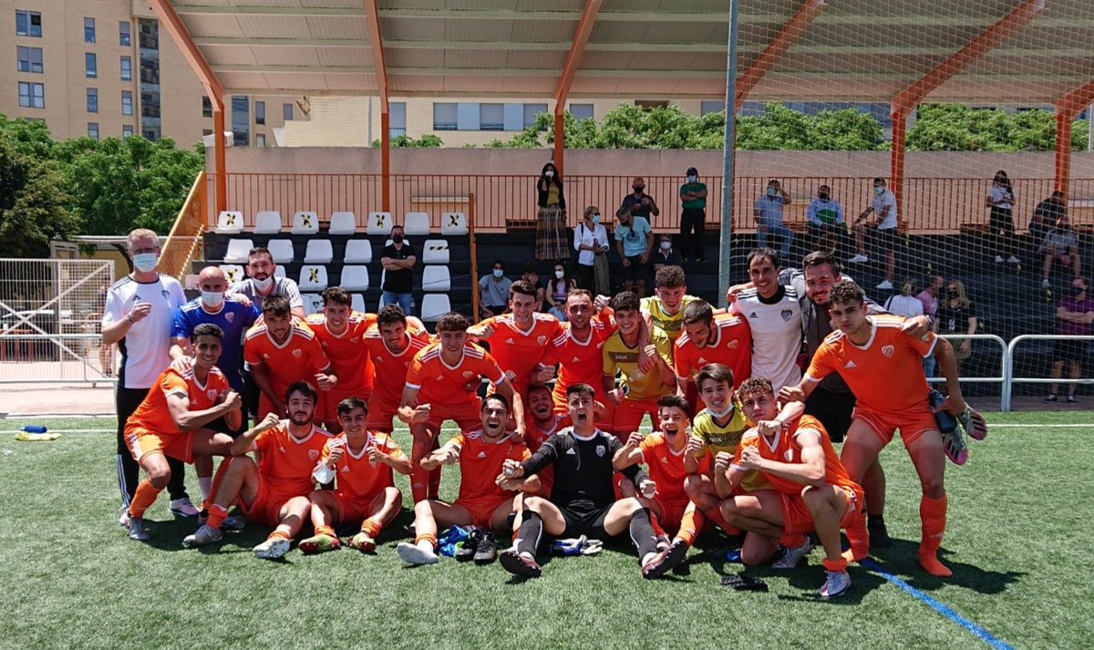 ENORMES 🧡❗, después de una temporada tan atípica como dura, el <a href="/torrelevantecf/">CF Torre Levante</a> JA 🧡 seguirá en la élite del fútbol juvenil.

AGRADECIMIENTO ETERNO a los chavales y al CT 🔝, sin vosotros todo esto seria IMPOSIBLE.

#VamosTorre🧡