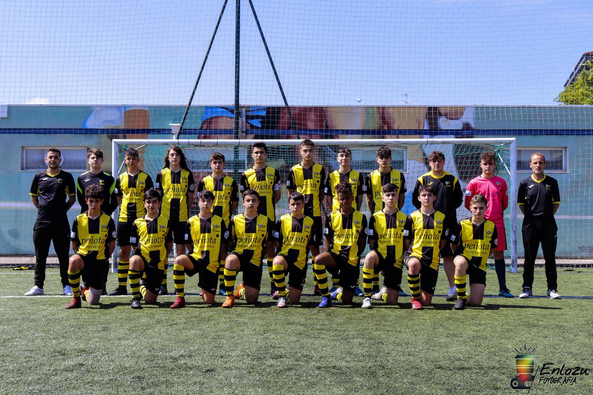 clubportugalete's tweet photo. Victoria del #CadeteC en su enfrentamiento de esta mañana frente al @sdsanpedro
#aupaportu 🖤🐝💛 #portubase #futbolbase
@delikatessenangulo #PeñotaClinicaDental @BarDeSonrisas
#Trueba @euskadilowcost
#Torrealday #Axa @realenglishportu #Kurrusku @OpticaElias #portukirolak https://t.co/fUTexWs4Fs