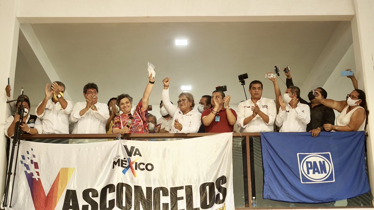 nereidasantosh's tweet photo. ¡Somos la verdadera alianza y VAMOS A GANAR! ❤️💛💙 
Mi gratitud por su presencia a mi amiga la Senadora @BeatrizParedes0 y a mi amigo @Marlon_RamirezM Dirigente del PRI. https://t.co/unIvxt1ztQ
