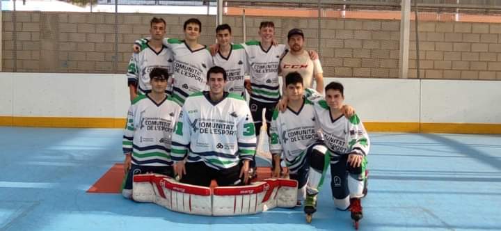 RexsSport's tweet photo. Nuestra enhorabuena al segundo equipo masculino de @orcashc Oropesa por su ascenso a Liga plata.

#RexsSport 
#RexsHockey 
#RexsPureImpact https://t.co/EZJTEmXiVG