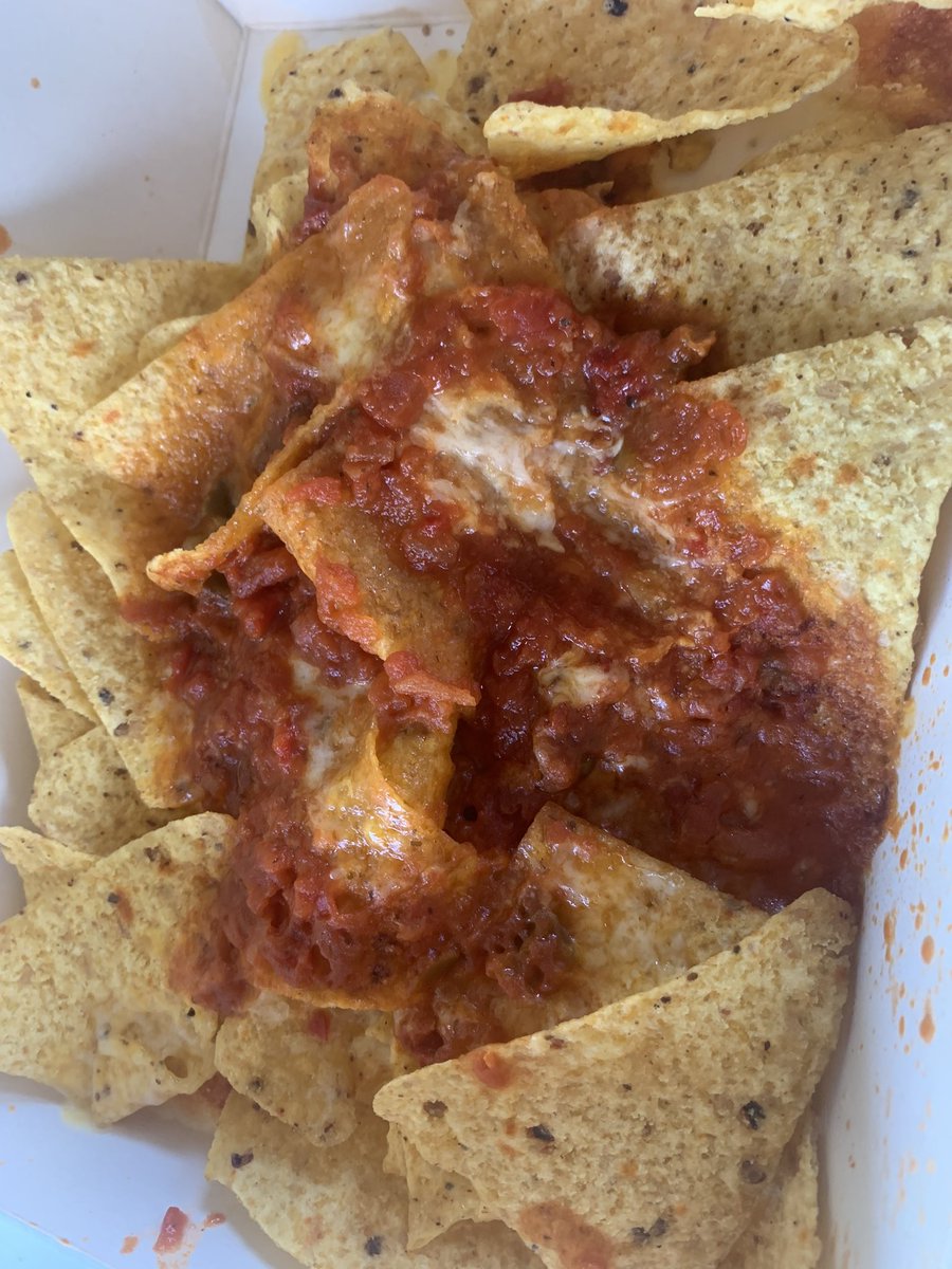 Laura Sloan tweet media