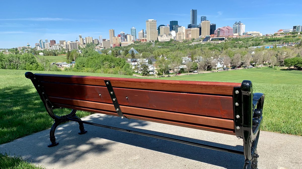 AdrienneLambCBC's tweet photo. BEAUTY of a day! Shout out to all the #Yeg volunteers involved in picking up litter. Like these folks with the Cloverdale🍀Community League. Way to go! #capitalcitycleanup @EFCL @RiverValleyPark @YEGRiverValley @EdmontonSkiClub https://t.co/8yfP6JYqwE