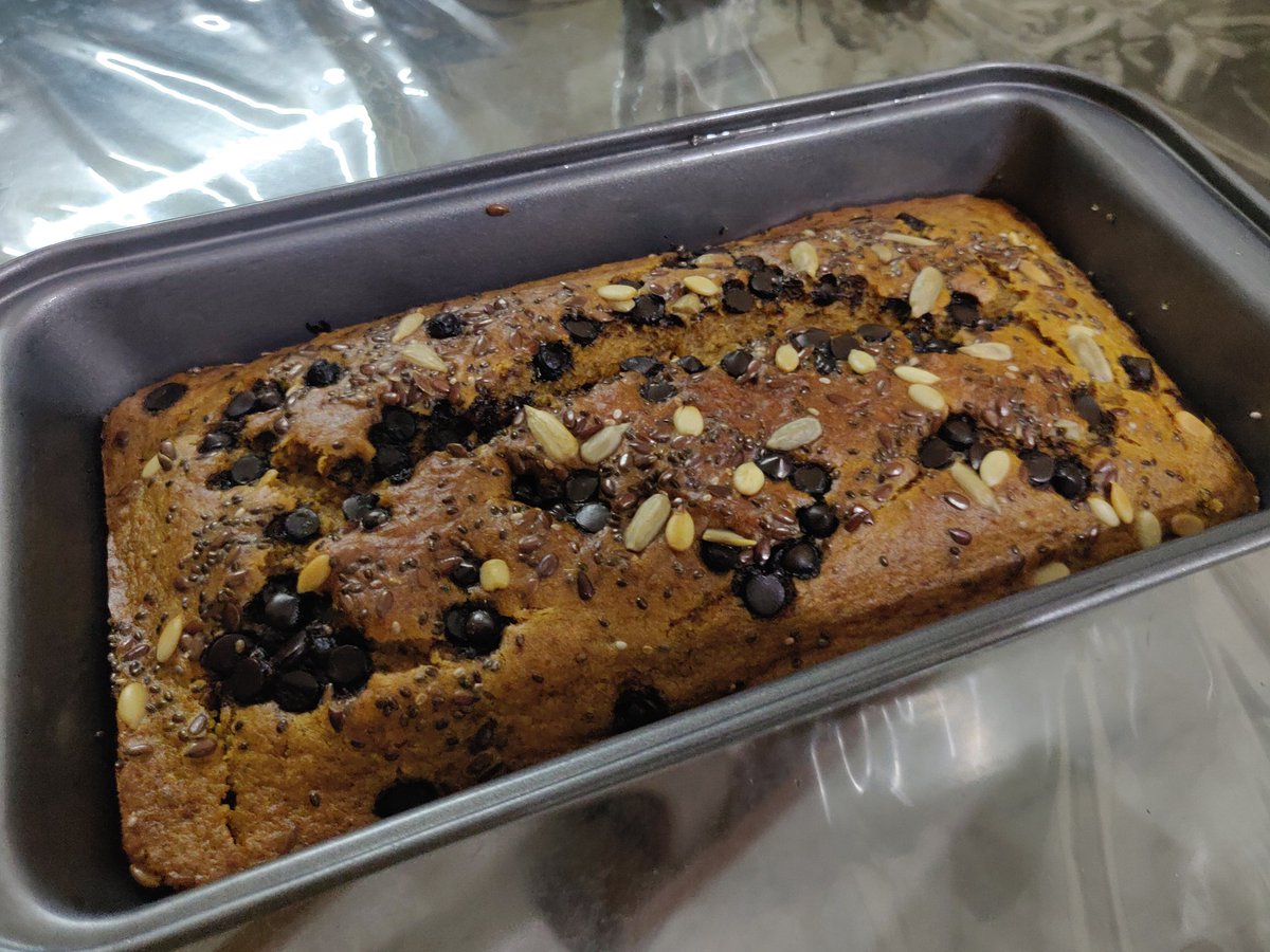 Bhavya03002153's tweet photo. Banana bread #RecipeOfTheDay #loveforbaking #weekendvibes #StayHome https://t.co/co73R07YXA