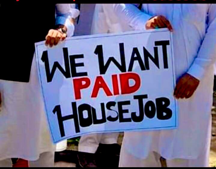 DrRashidRahmat's tweet photo. A humble request to hon’ble @LiaquatShahwani @jam_kamal @ZahoorBuledi @Senator_Baloch Graduates Of DPT  Drs demanding Paid house jobs.#weDemandForPaidHousejob #BalochistanPhysioAssociation https://t.co/pQOURSvnGn