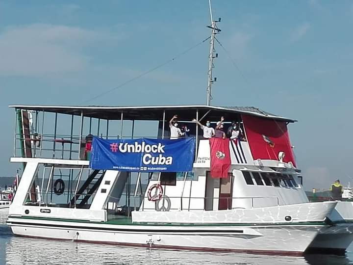 AgudoYamandi's tweet photo. Desde la bahía cienfueguera se dice #NoMasBloqueos  
@DiosvanyUJC  @aylinalvarezG https://t.co/8UvpRhxflf