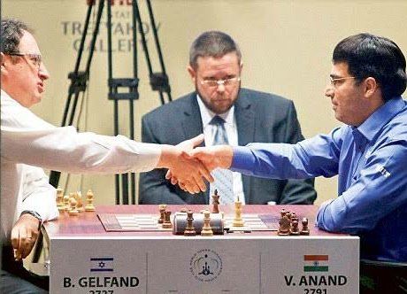 Grandmaster Viswanathan Anand beats Israel's Boris Gelfand to win world  chess championship crown - The Economic Times