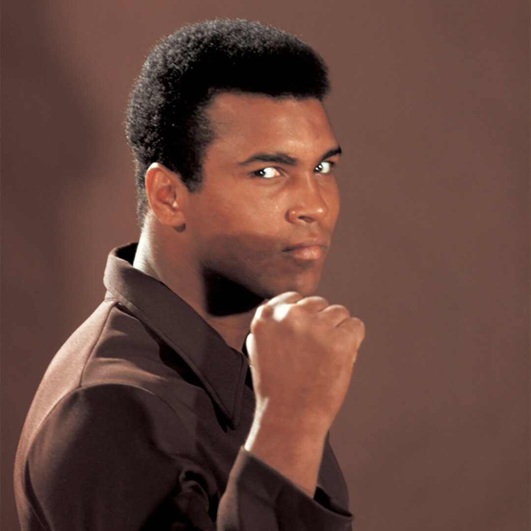 Muhammad Ali during a photo shoot while training for his Jimmy Ellis fight at Astrohall in 1971. 

#MuhammadAli #Icon #Legend #GOAT #Inspiration #Champion

📸: @LeiferNeil