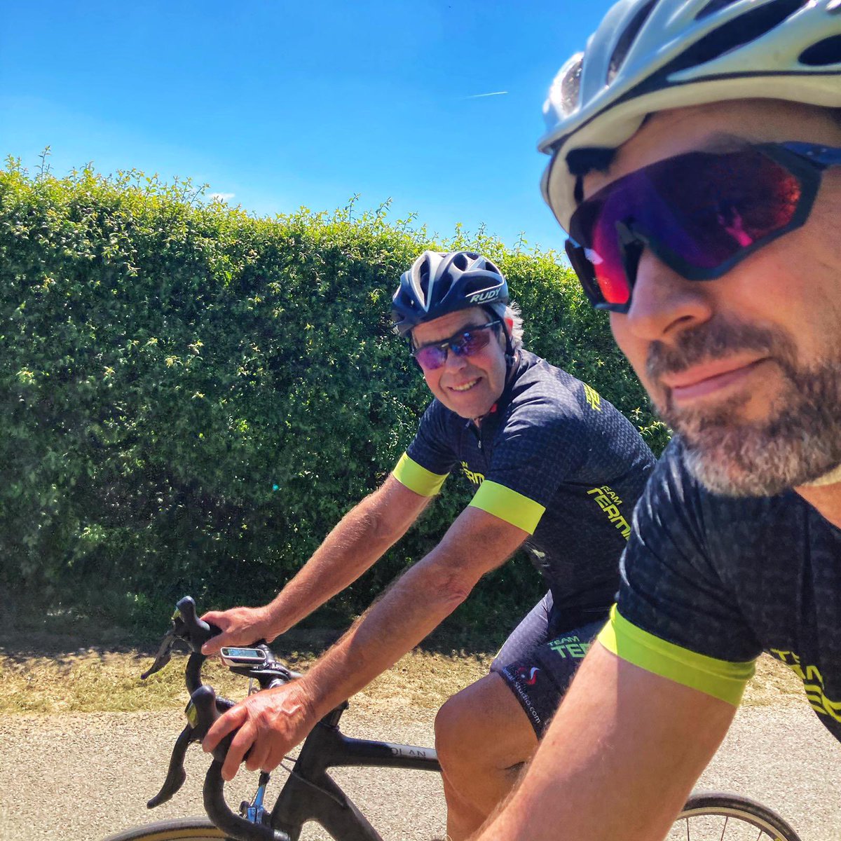 LEGRO's tweet image. Cake ride #teamterminator #verge #thedentalstudio #vittoriatyres