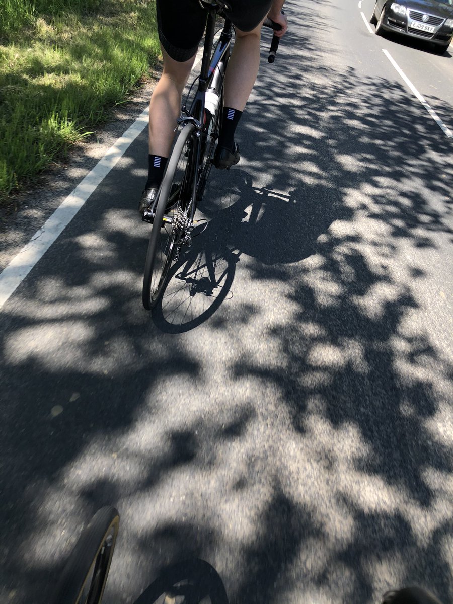 LEGRO's tweet image. Cake ride #teamterminator #verge #thedentalstudio #vittoriatyres