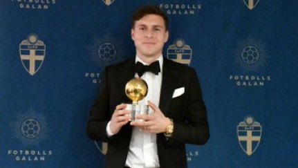 MUFCmatt7's tweet photo. @CFC_Karl @UtdIsak Your best player https://t.co/h93YoqYiNy