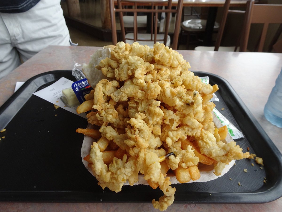 Aboiteau1's tweet photo. Come enjoy our award winning fried clams!   You won’t be disappointed!  Yummy in my tummy!!  #friedclams https://t.co/lIH72hmwWl