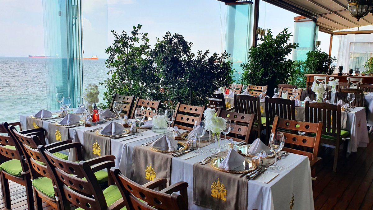 Restaurant bölümümüzde zengin menümüz ve harika manzaramız ile çok yakında sizlere hizmet vermeye devam edeceğiz. 🥗🍢🦐 #yesilyurtsporkulubu #restaurant #dinner #breakfast #istanbul