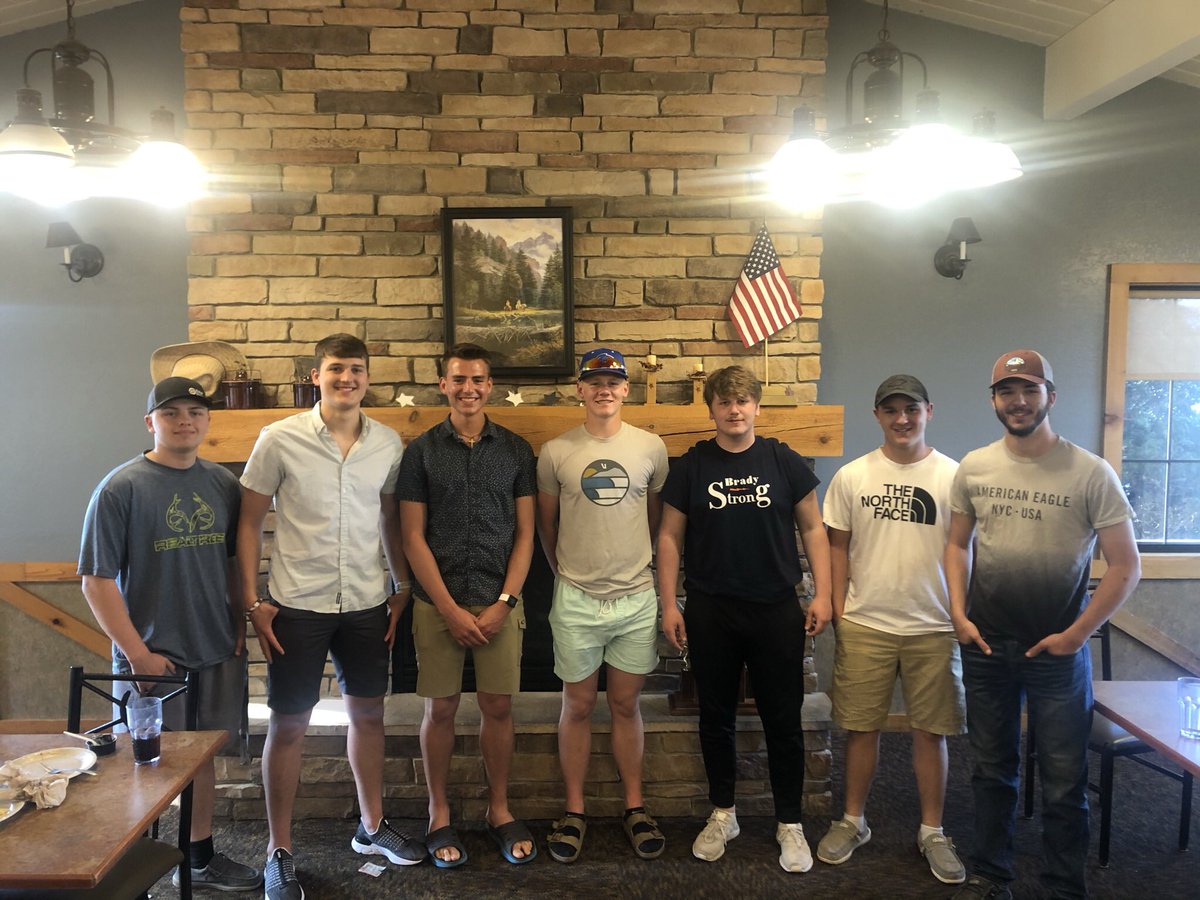 JaysHockey's tweet photo. Congrats to these 7 Blue Jay hockey fellas on their upcoming graduation in a few hours!  You will all be greatly missed and we wish you all the best in your future endeavors!
#bleedblue
#believeinblue
#onceaBlueJayalwaysaBlueJay https://t.co/yntNuWxpbn