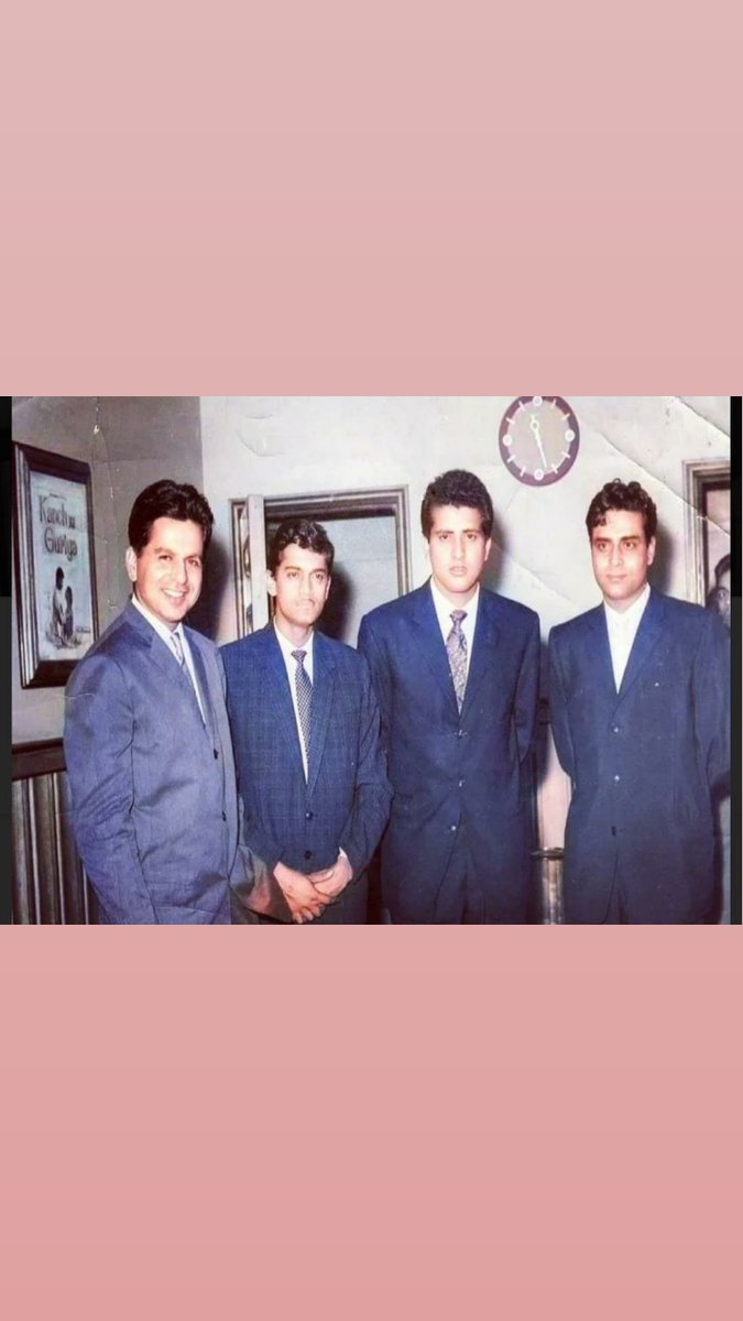 VasantUtikar's tweet photo. Can anybody confirm tell me the name -   whose  photo is from left side second one ??? https://t.co/wEZ3FeS8qU