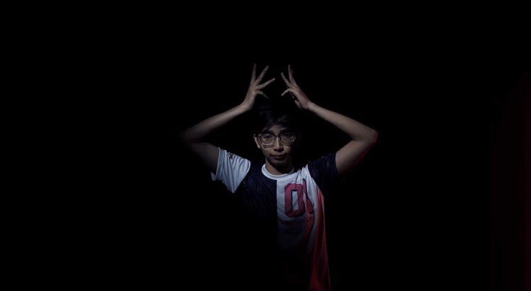 HelplessHipster's tweet photo. Congratulations to @BLACKLISTINTL and to the newly crowned Queen 👸 of #MPLSeason7 @OhMyV33nus_ https://t.co/lKV6QQGx3c
