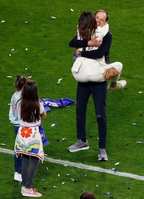 AChelsea4ever's tweet photo. @ChelseaFC Didn’t know Tuchel is such a strong like Undertaker 💙💙💙🇩🇪🇩🇪🇩🇪😂 https://t.co/CNi7NWgMvV