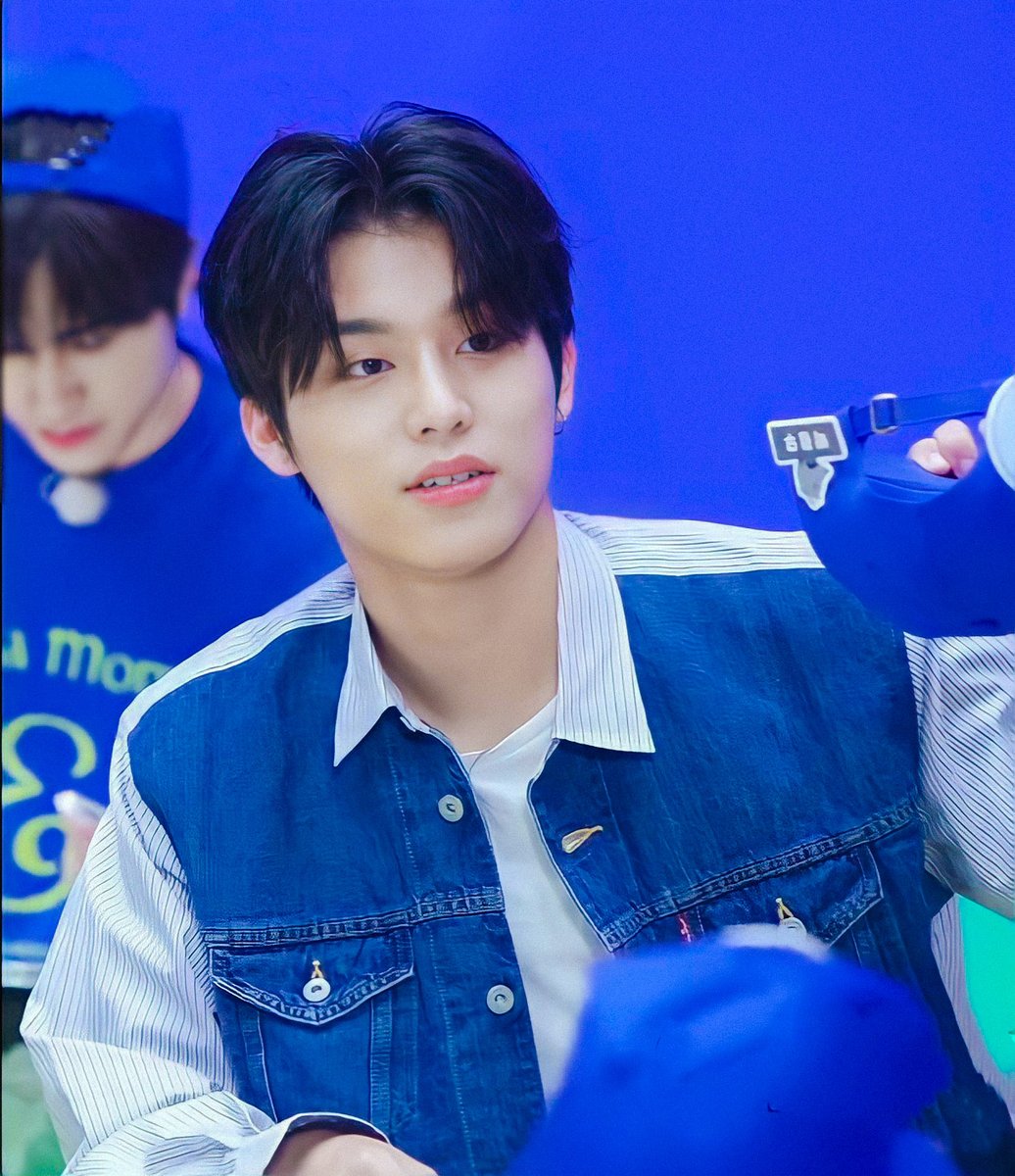 mshimellow's tweet photo. You have the talent, so be confident. Try not to be too hard on yourself. You make us happy, so we want to see you happy as well.
#TreasureMap_Ep48 https://t.co/7s5BpzqxfR
