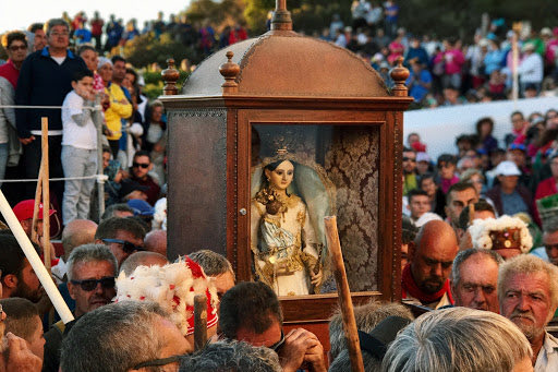 _maanuglez's tweet photo. Hoy te necesitamos más que nunca ❤️🙏🏻 https://t.co/la3uV4ICqk