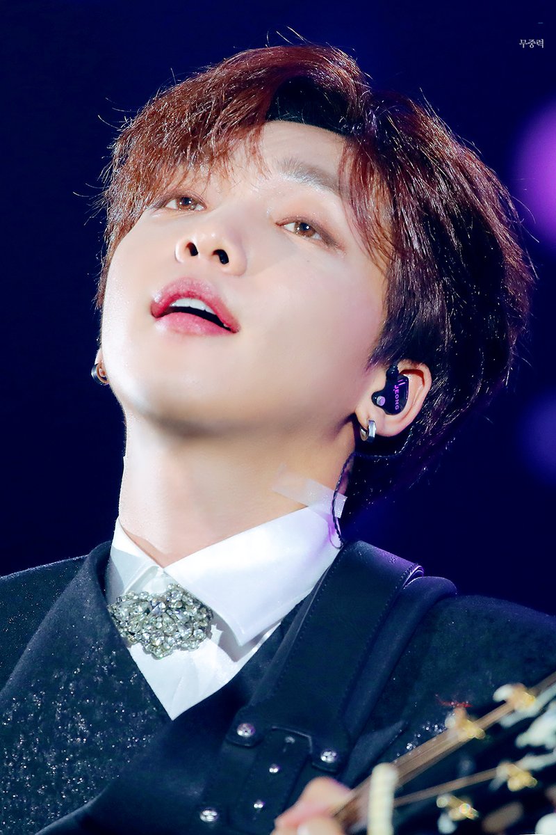 무중력 tweet media