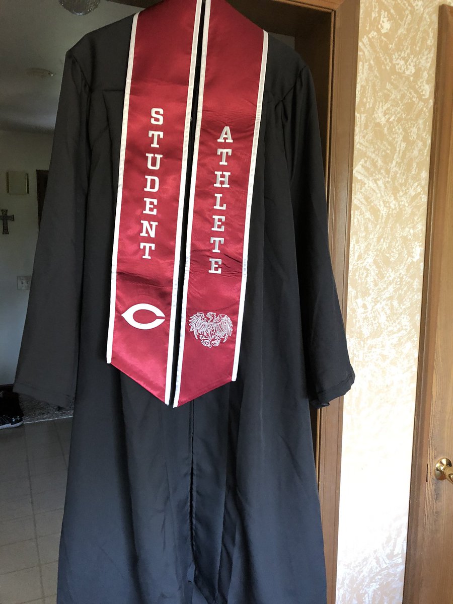 LoriKayReo's tweet photo. #UChicago2021 https://t.co/i2wOAcxOte