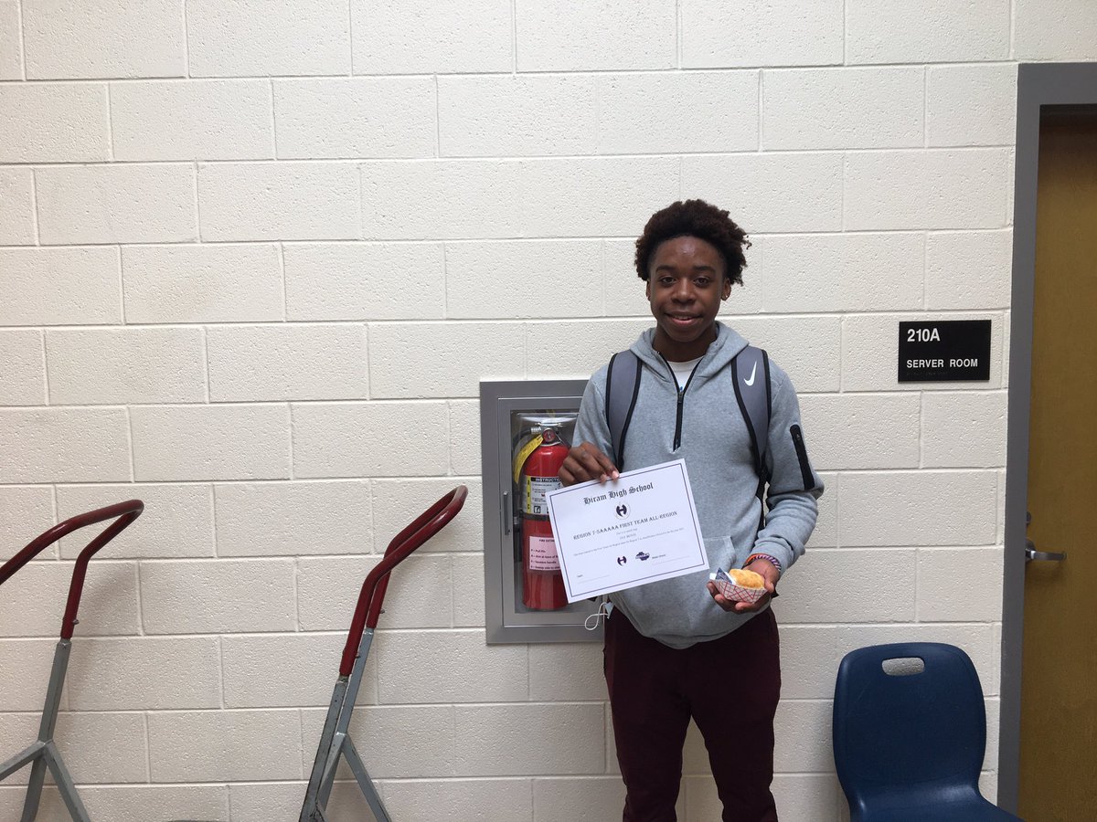 Congrats to Jay Boyd for being selected to the FIRST team All-Region. Very proud of all the hard work and dedication he displays. Go Hornets! <a href="/HiramHoops/">HiramHoops</a>