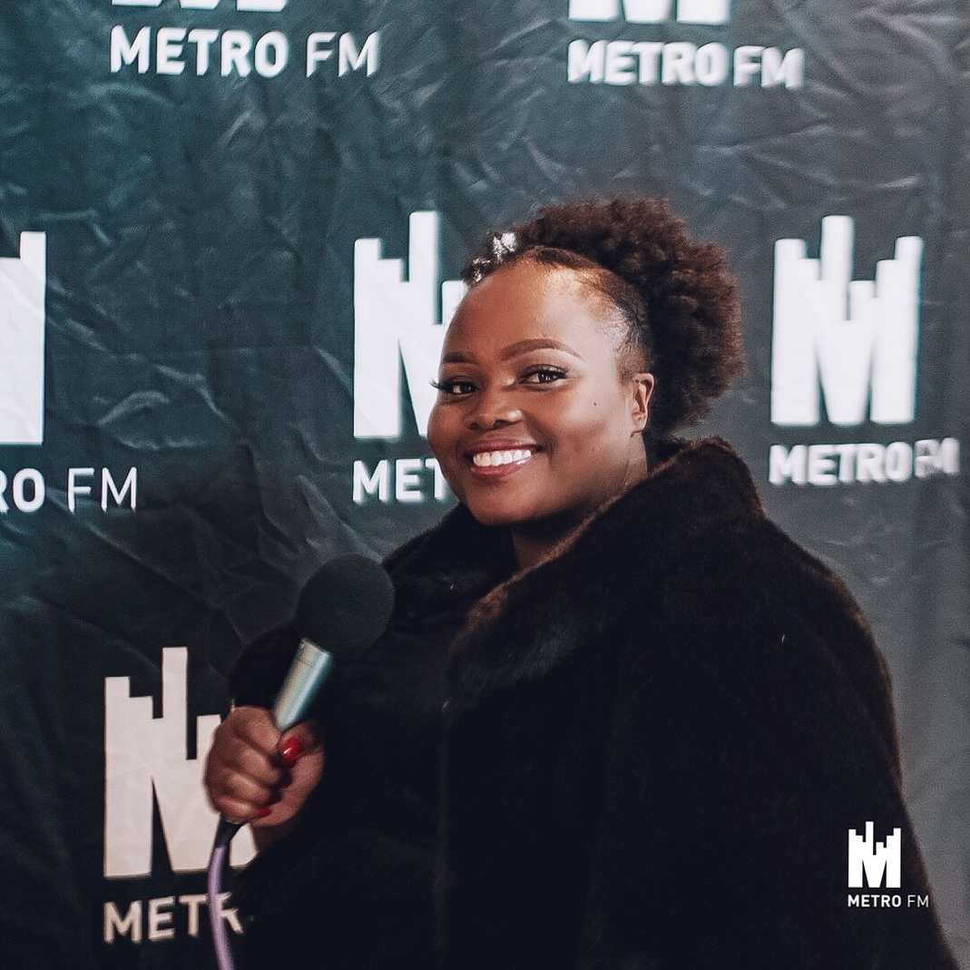We’re chatting to Busi Gold on #TheRomanticeRepertoire 
#METROFMLOVEMOVEMENT
