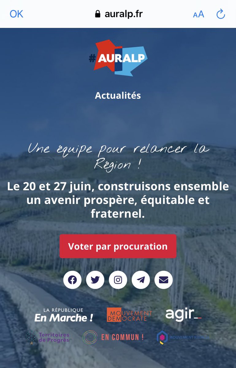 lterrenes's tweet photo. Je vous annonce une bonne et une mauvaise nouvelle : le logo @enmarchefr et tous les logos de la majorité présidentielle figurent sur notre affiche officielle et notre projet... mais sans le labrador 🐶

En revanche, on peine à trouver celui du PS avec @najatvb 🤔 https://t.co/ywL5SoazNT