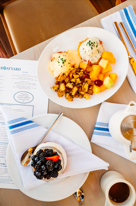 visitlauderdale's tweet photo. Brunch = the cure for Sunday scaries. 👌

📍 @Boatyard_FTL

#VisitLauderdale #Florida #Travel #Foodie #GoodEats #Brunch https://t.co/lX2JYFAlA4