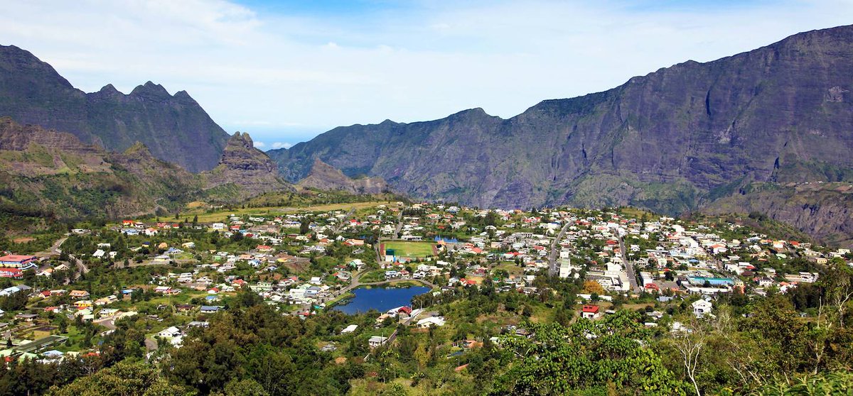 AfricaFactsZone's tweet photo. Cilaos in Reunion Island, East Africa. https://t.co/mqPUEeSUZU