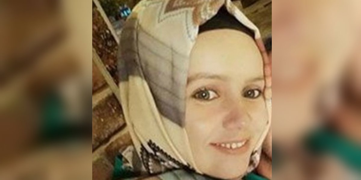 Bafra'da #KamileYavuz, cezaevinden izinli çıkan evli olduğu erkek tarafından bıçaklanarak öldürüldü.

Kamile'nin akrabasını arayıp "kızını öldürdüm gidin alın" diyen fail, bu cesareti uygulamadığınız yasalardan ve söylemlerinizden alıyor. Yasayı uygula, faile gereken cezayı ver!