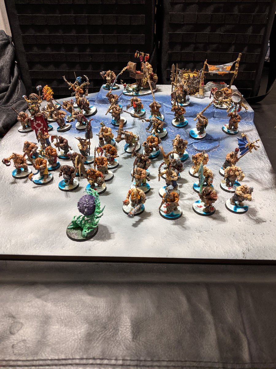 TheArachian's tweet photo. After months of work, finally have finished the gutbuster portion of my ogor mawtribes army. Real happy with how they turned out. Ready to get them on the table. #PaintingWarhammer https://t.co/YkjdomfJUC