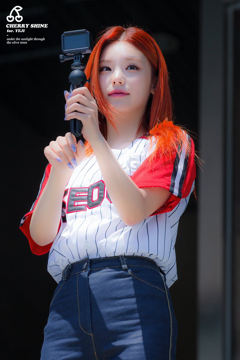 Yeji_Fan's tweet photo. 210530 HQ

ㅠㅠㅠ 보정하면서 키보드 부술뻔 했자나..
넘 긔여워서 😂😂

#ITZY #있지 #YEJI #예지    
@ITZYofficial https://t.co/29VIlegR4Z